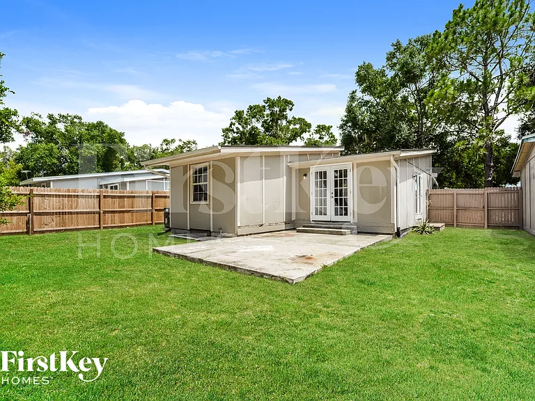 531 Martin Place Blvd — Photo 15