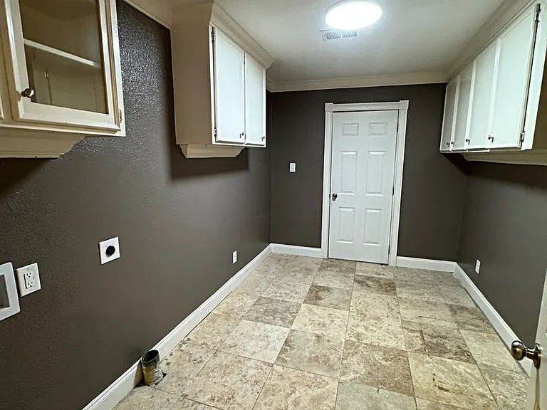 2312 Lisa Ln — Photo 20