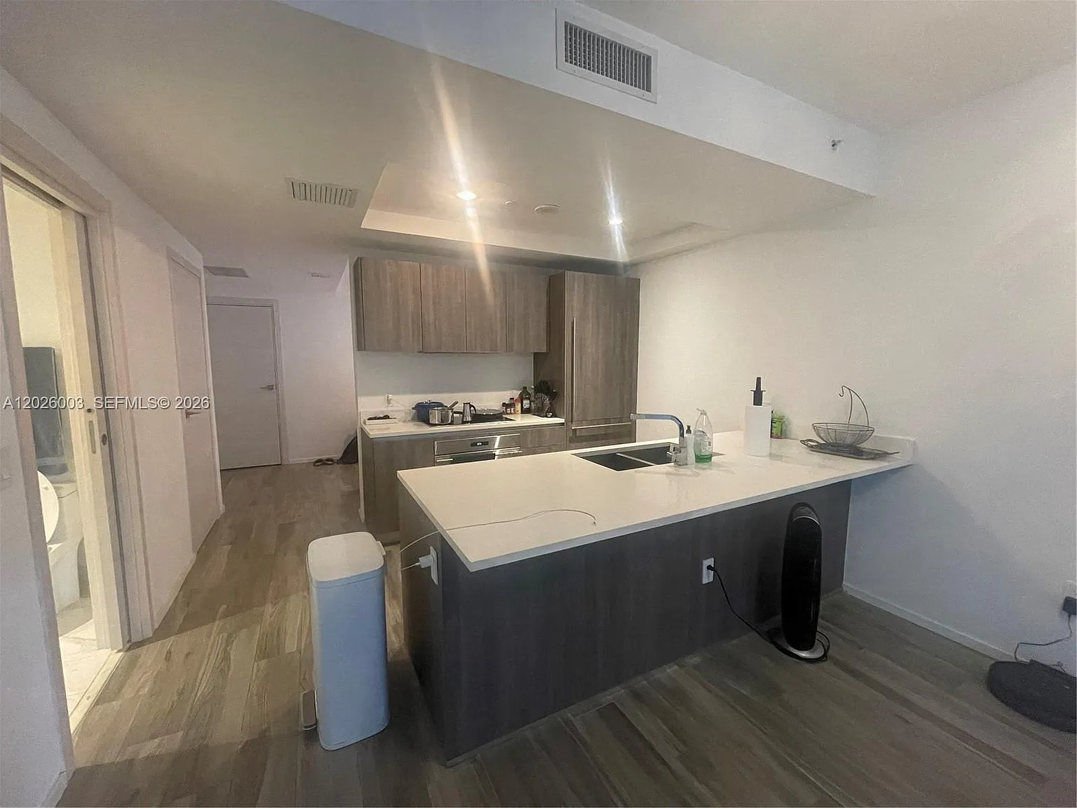 801 Sma Residences Condo — Photo 4