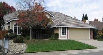 5th image of 3837 Sweetwater Dr