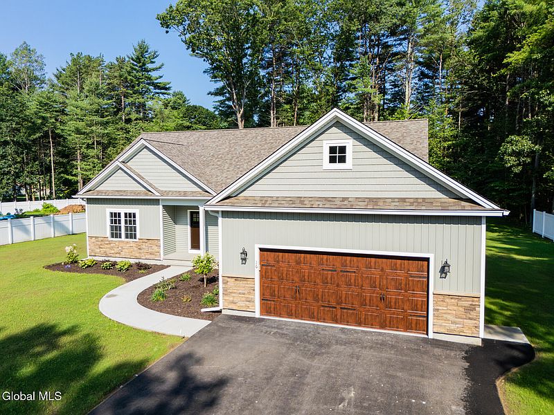 2nd image of 10 Wolfe Road