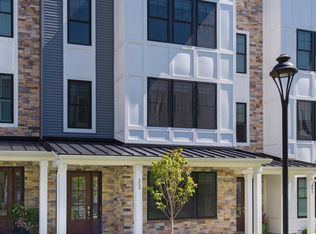353 Horseshoe Trl, Newtown Square, PA 19073