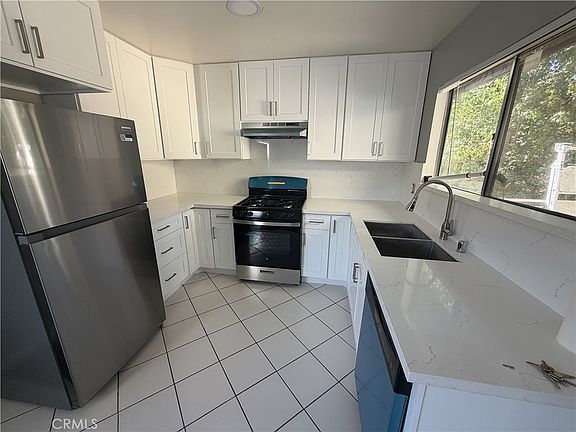 4th image of 9800 Vesper Ave Unit 96