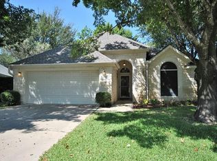 102 Village Dr, Georgetown, TX 78628