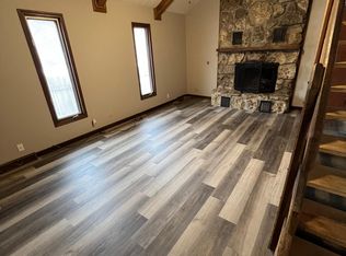1026 State St, Salina, KS 67401