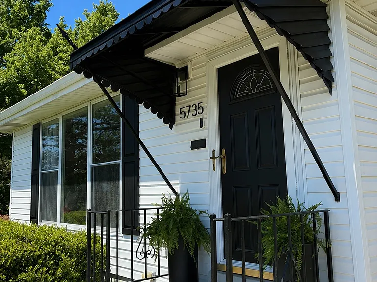 5735 Arthur Ave — Photo 2