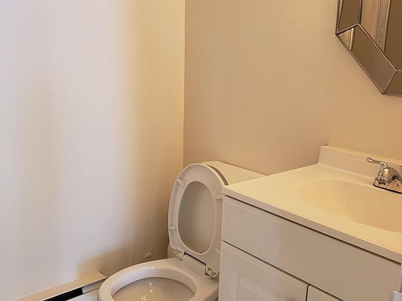 5th image of 170 Academy St #2
