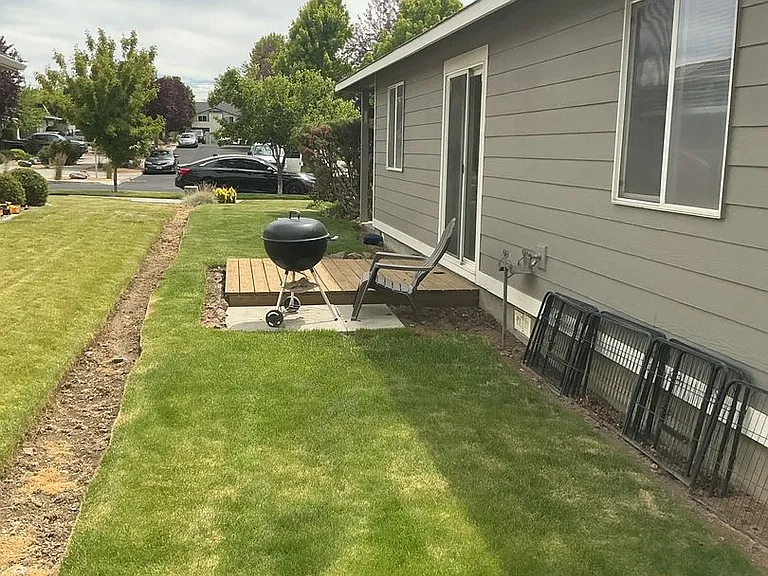 2382 NE Mary Rose Pl #2 — Photo 3