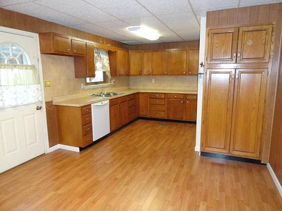 2nd image of 1014 Watervliet Ave