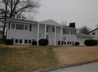 404 E 21st Ave, Coal Valley, IL