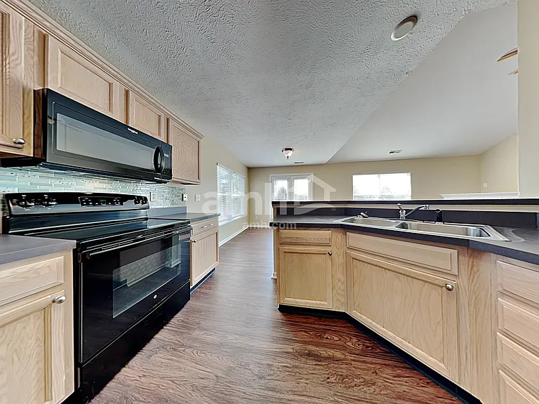 11412 Apalachian Way — Photo 3