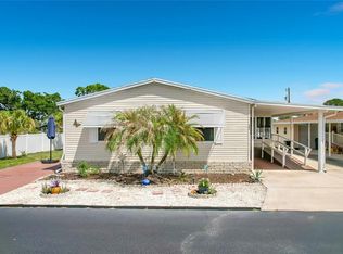 452 Par Dr, Frostproof, FL 33843