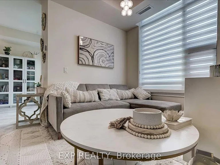 2522 Keele St #419 — Photo 18