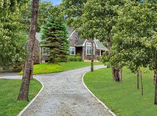 13 Bearing East Rd, East Hampton, NY 11937