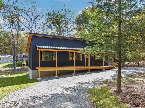 30 Sugar Pine Dr, Jim Thorpe, PA 18229