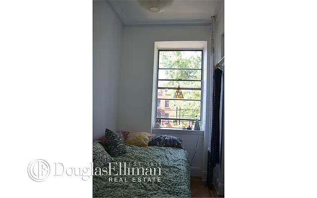 Rented by Douglas Elliman | media 8