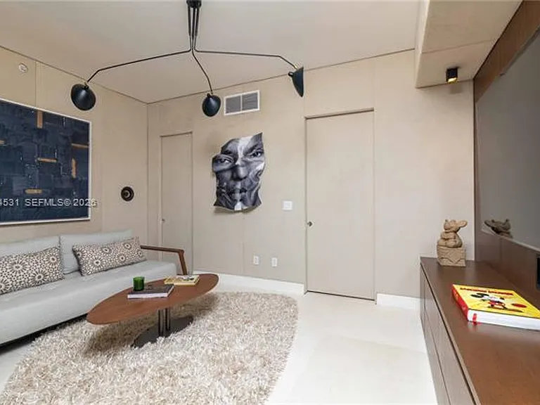 10201 E Collins Ave #CU-1002 — Photo 29
