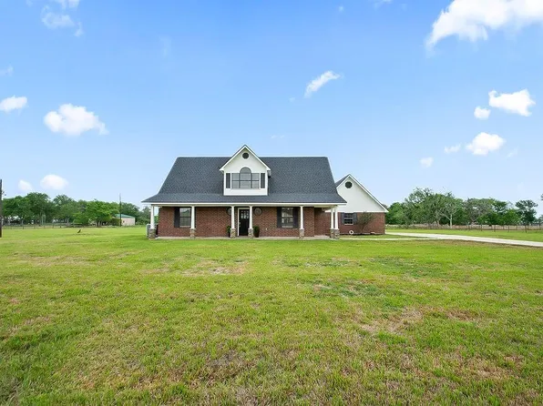 602 Cedar Creek Dr, Needville, TX 77461