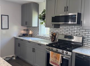 3 Springbrook Dr, North Chili, NY 14514
