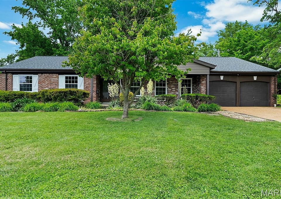 1st image of 775 Montmartre Dr