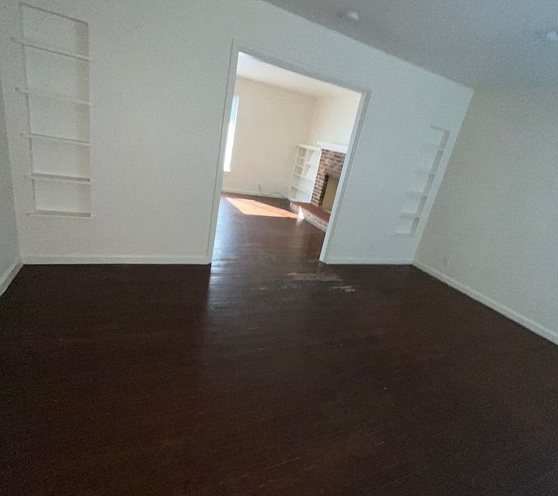 3702 10211033 W Tulare Ave Visalia, CA Zillow Apartments for