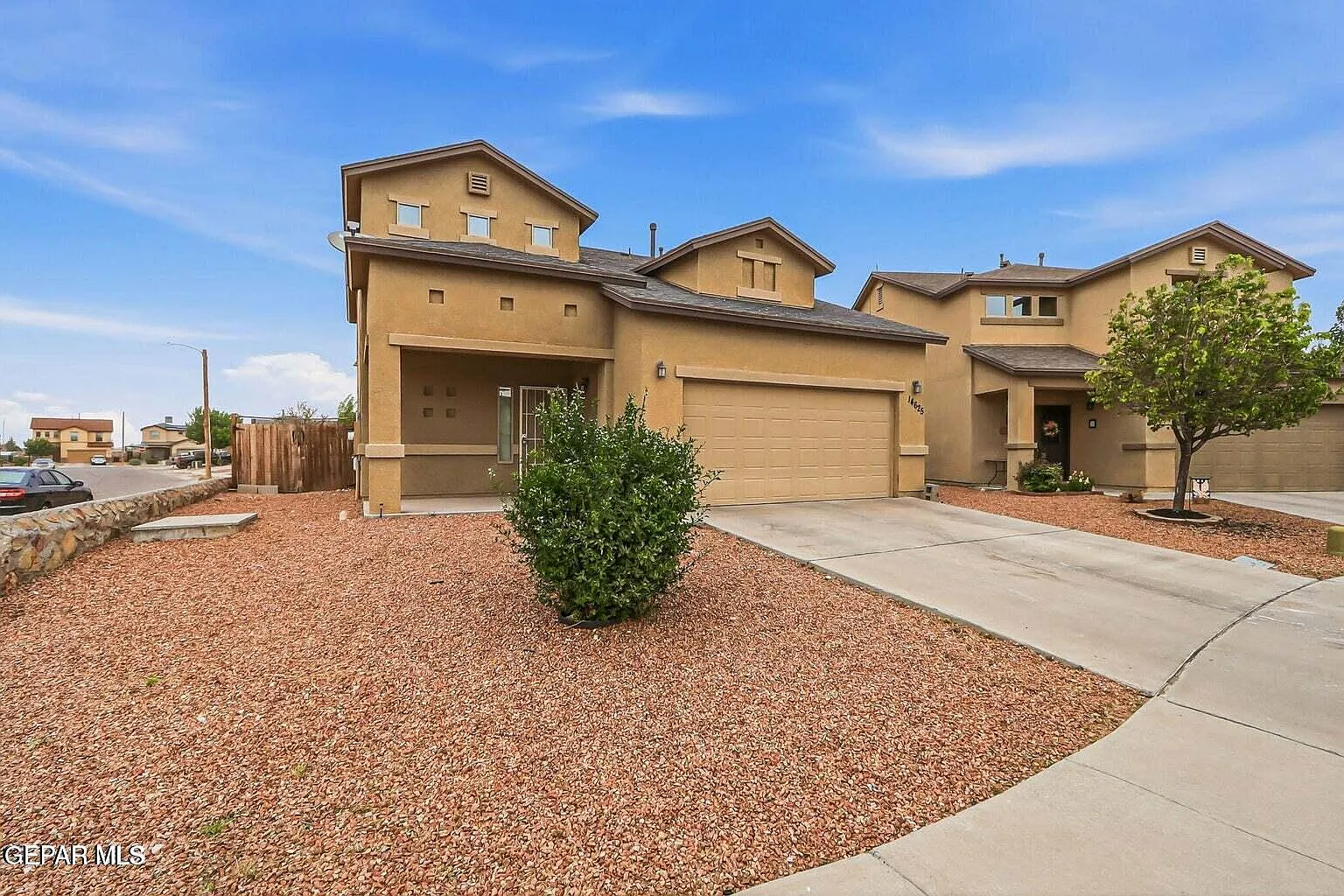 4 bed, 2.5 bath, 2141 sqft, $1,995 — Photo 1