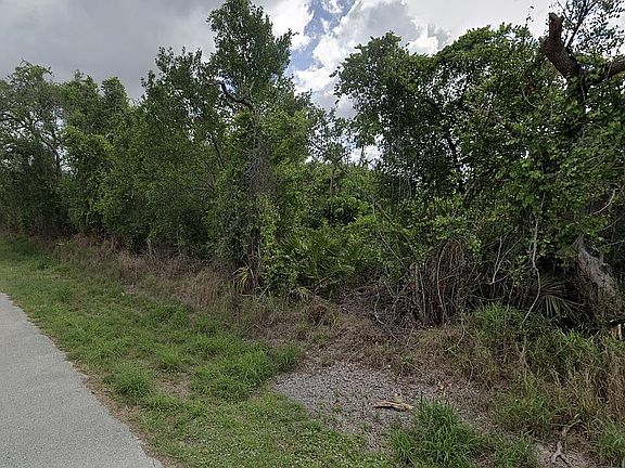 4th image of 3001 Holiday Beach Dr
