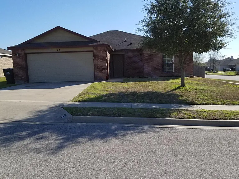 23 McFaddan Ln — Photo 1