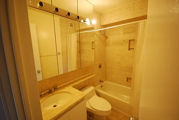 Rented by Luxury Habitat | media 27