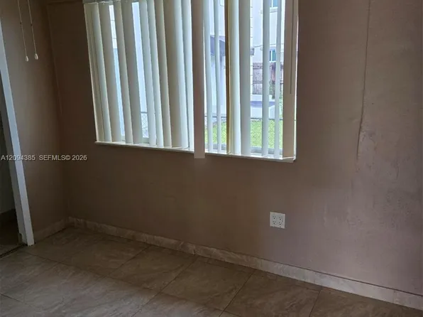 354 W 19th St, Hialeah, FL 33010