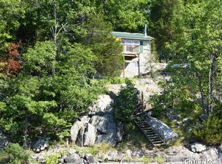 58 Mile Arm Bay Rd, Hammond, NY 13646