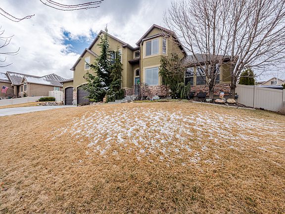 4th image of 8026 S Cricket Ln