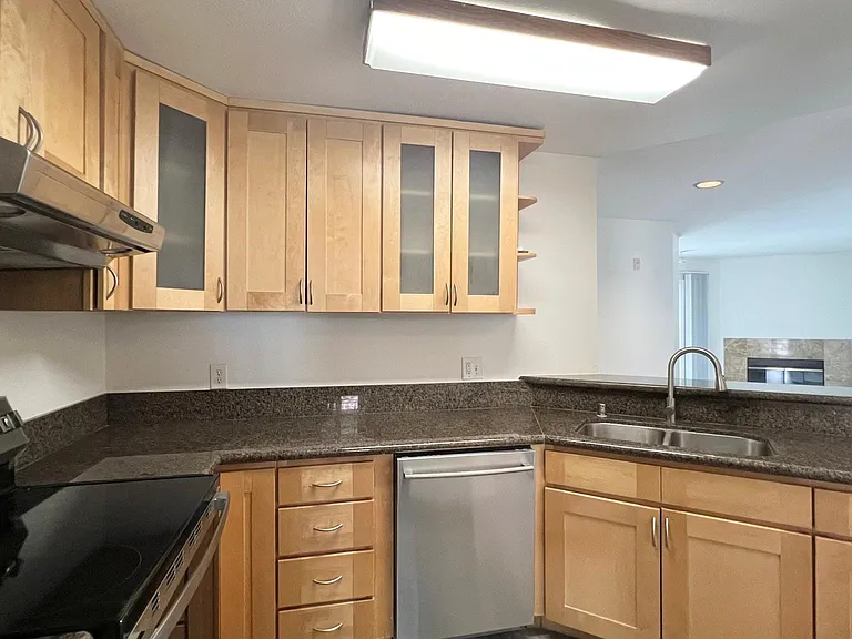 7405 Charmant Dr #2112 — Photo 9