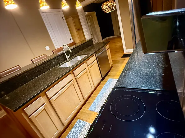 1308 S 6th St APT 1, Louisville, KY 40208