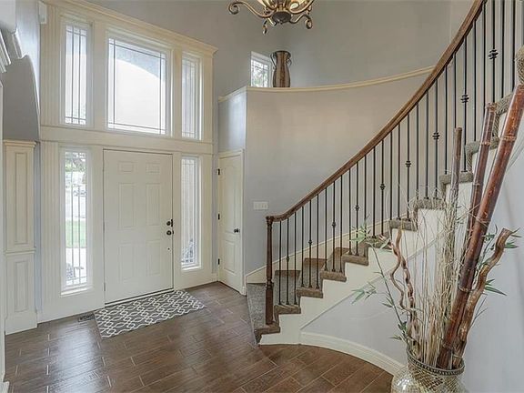 5th image of 5422 W 164th Pl