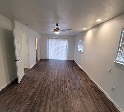 Master Bedroom with sliding glass door to backyard