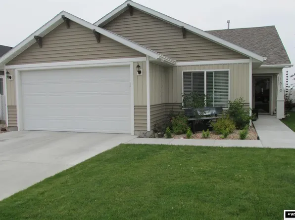 1610 Hawk Dr, Rock Springs, WY 82901