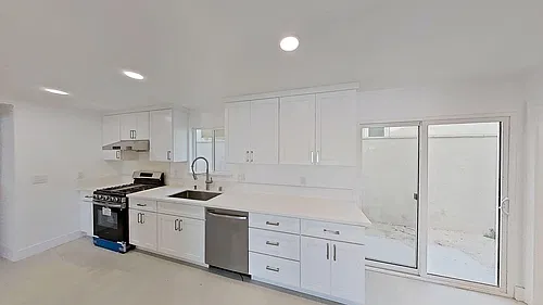 Floor plan E