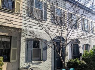 104 6th St SE, Washington, DC 20003