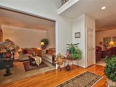 3rd image of 5606 Carey Pl