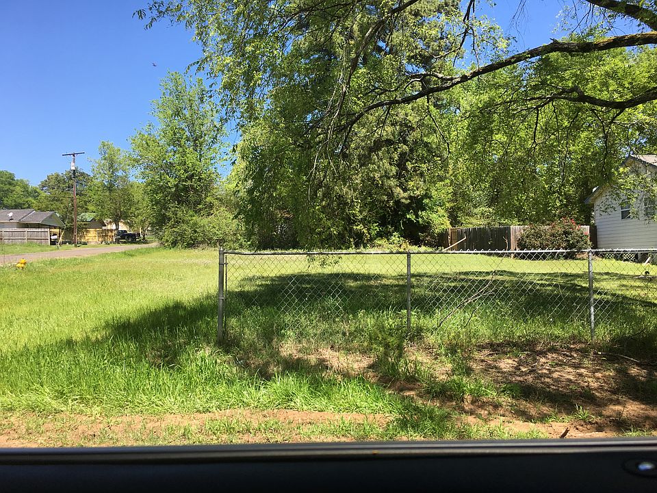 1st image of 705 Rockdale Dr