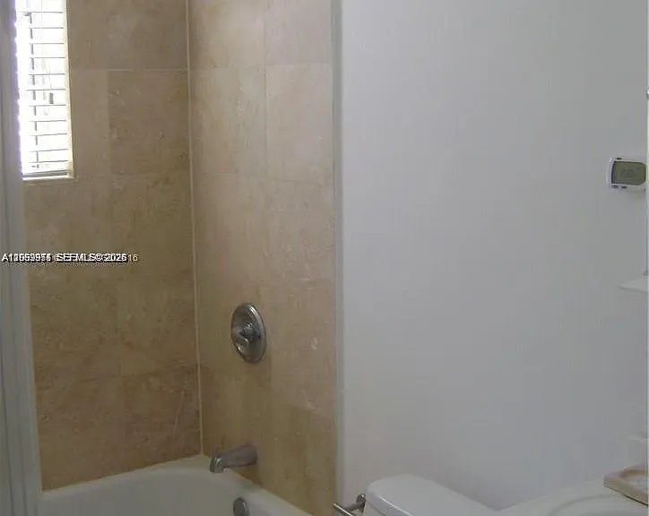 4812 Pine Tree Dr #201 — Photo 16