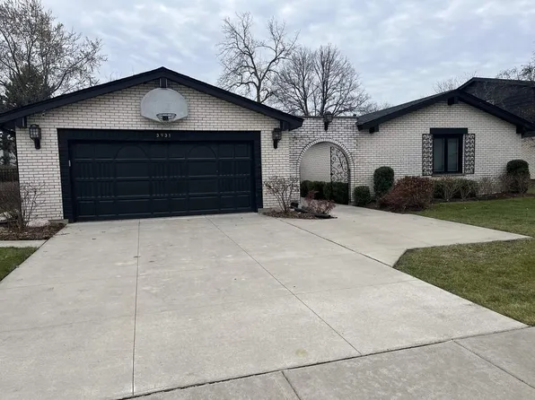 3931 Miller Dr, Glenview, IL 60026