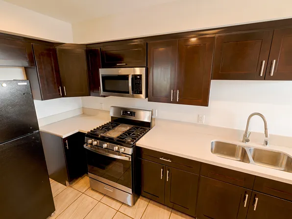 1264 W Adams Blvd #1, Los Angeles, CA 90007