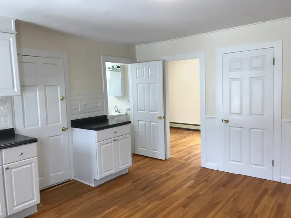 8 Myrtle St #2, Beverly, MA 01915