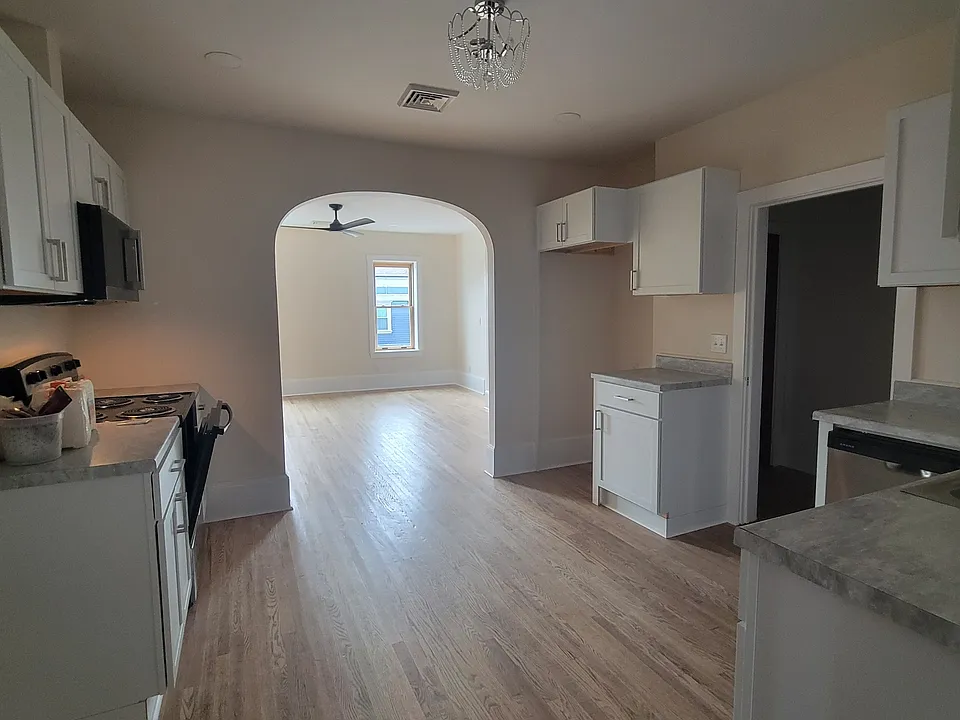 110 N Front St