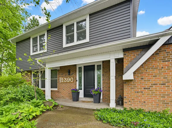 1390 Peerless Ct, Oakville, ON L6H 3A4