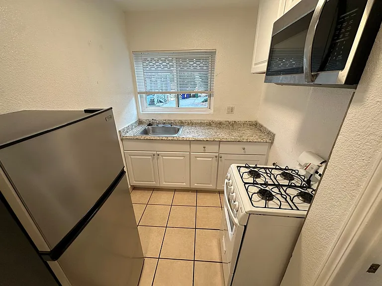 10701 San Pablo Ave — Photo 13