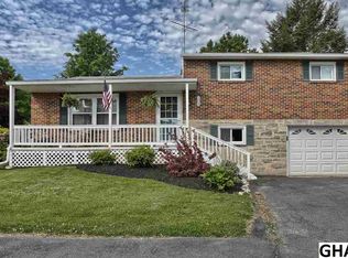 102 Earl St, Boiling Springs, PA 17007