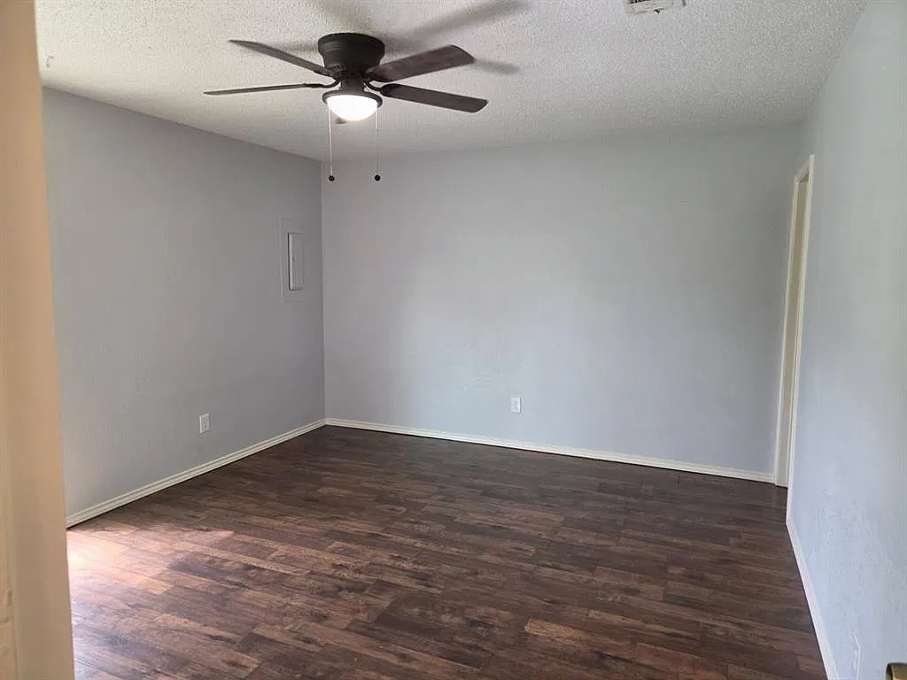 2 bed, 2.0 bath, 1000 sqft, $1,650 — Photo 2